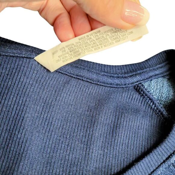 TEK GEAR Super Soft Blue Knit Tee Shirt Top - Picture 4 of 6